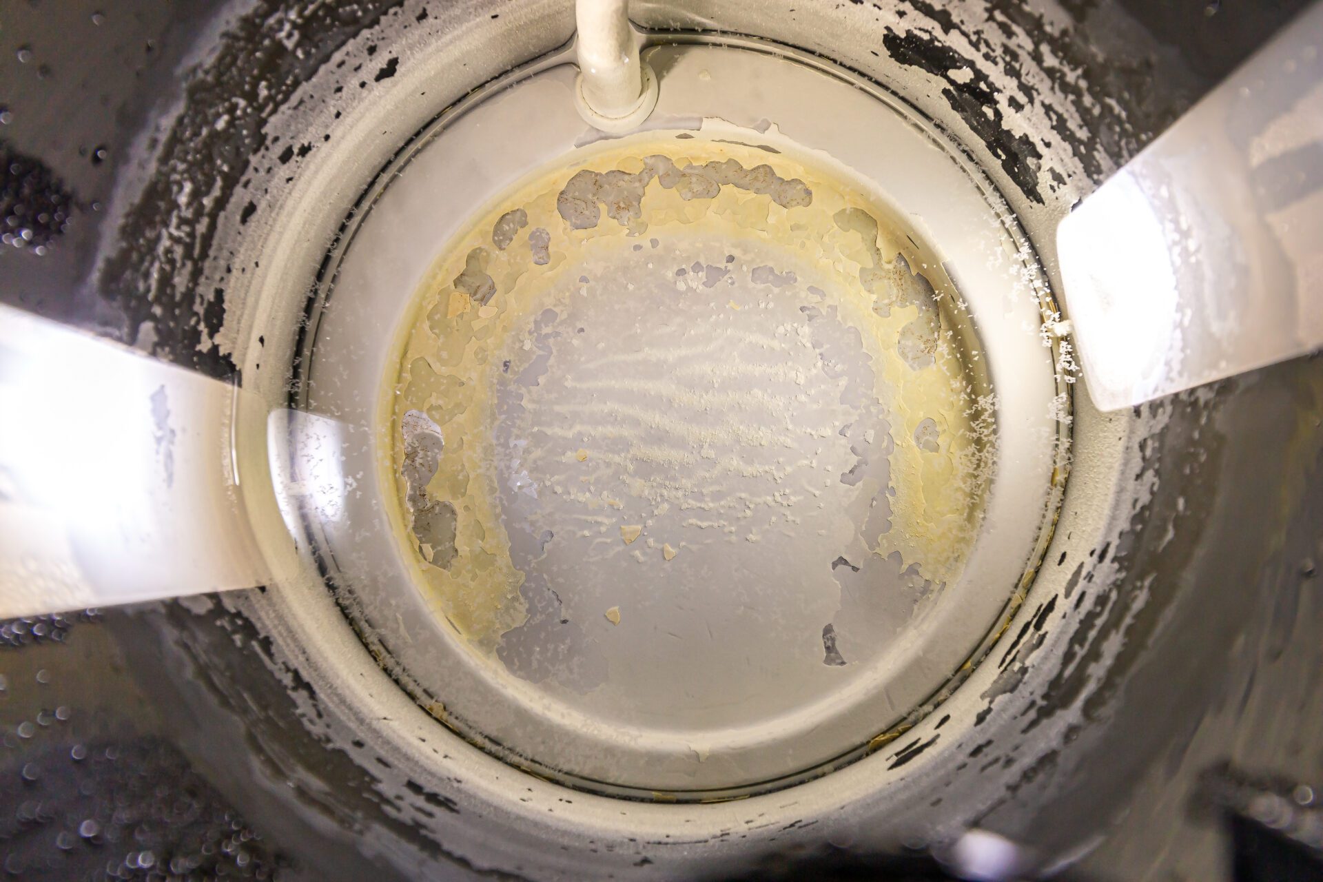 Minerals in bottom of boiler - Scale Buildup in Your Water Heater